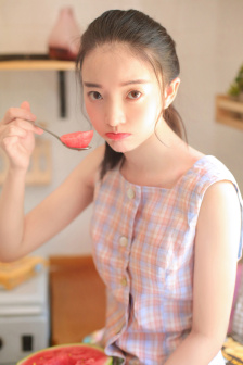 女大学生的沙龙室4